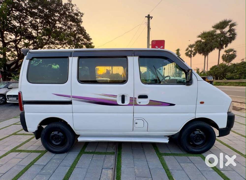 Maruti Suzuki Eeco 5 Seater Ac, 2017, Petrol