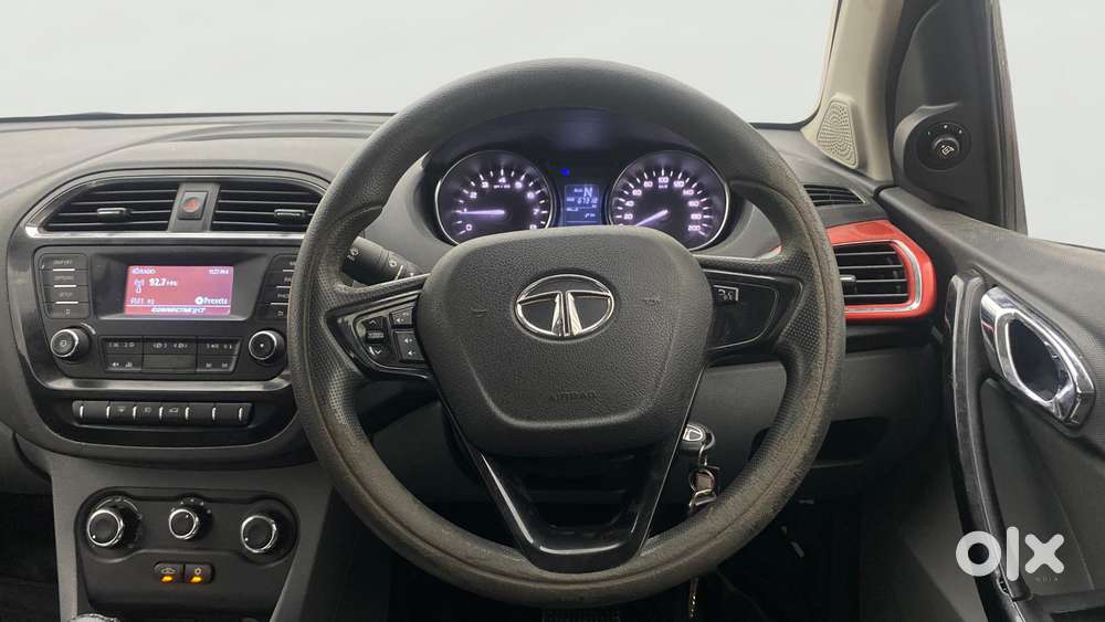 Tata Tigor Xza, 2018, Petrol