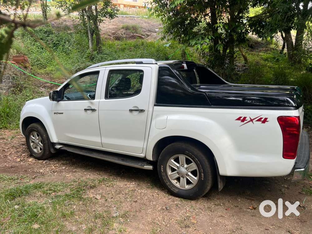 Isuzu D-max V-cross High End With Pure Leather Seats