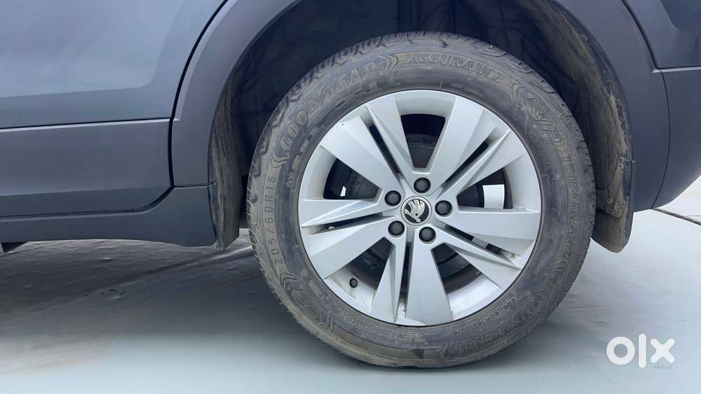 Skoda Kushaq 1.0 Tsi Ambition At, 2022, Petrol