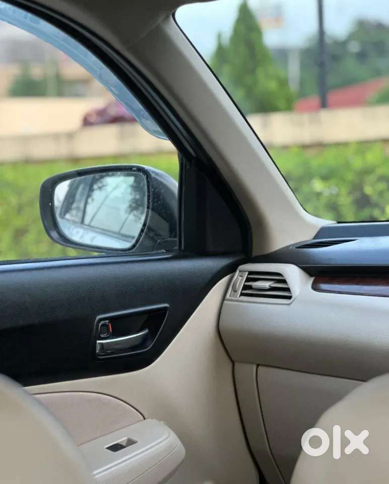 Maruti Suzuki Swift Dzire Amt Vxi, 2017, Petrol