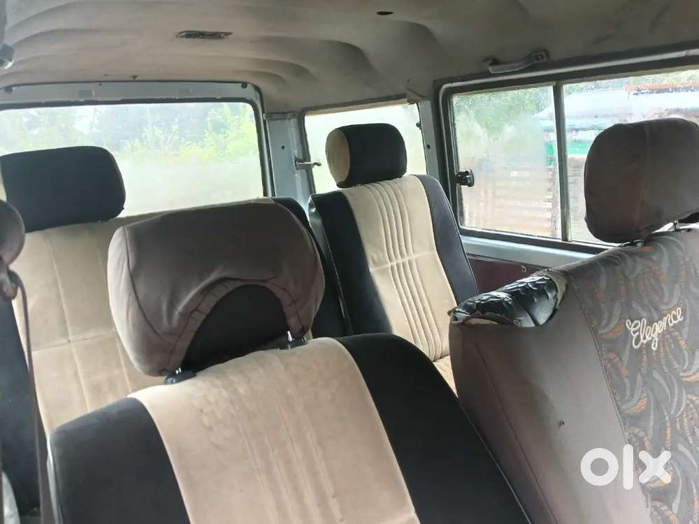 Toyota Qualis 2001 Diesel 180000 Km Driven