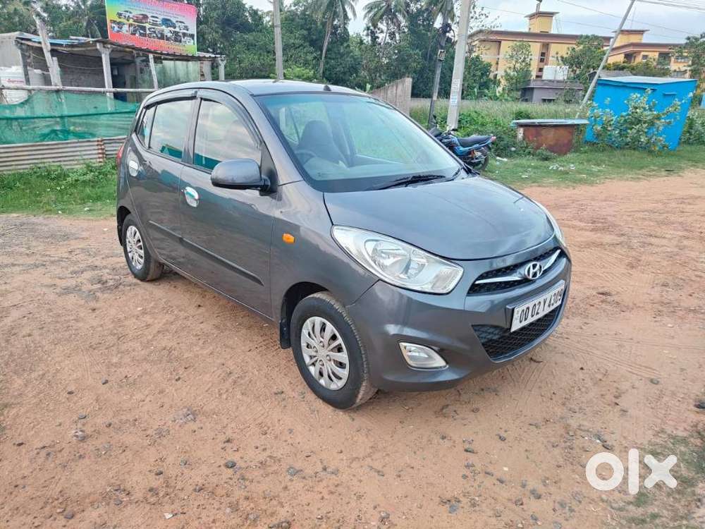 Hyundai I10 Sportz, 2015, Petrol