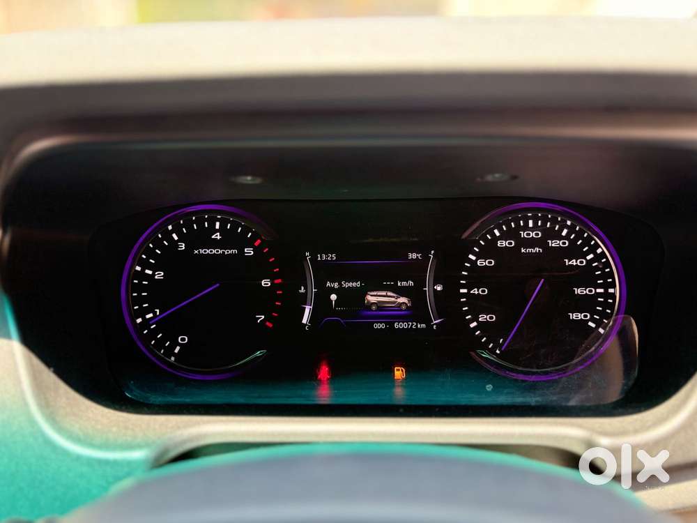 Mahindra Marazzo M6 8str, 2018, Diesel