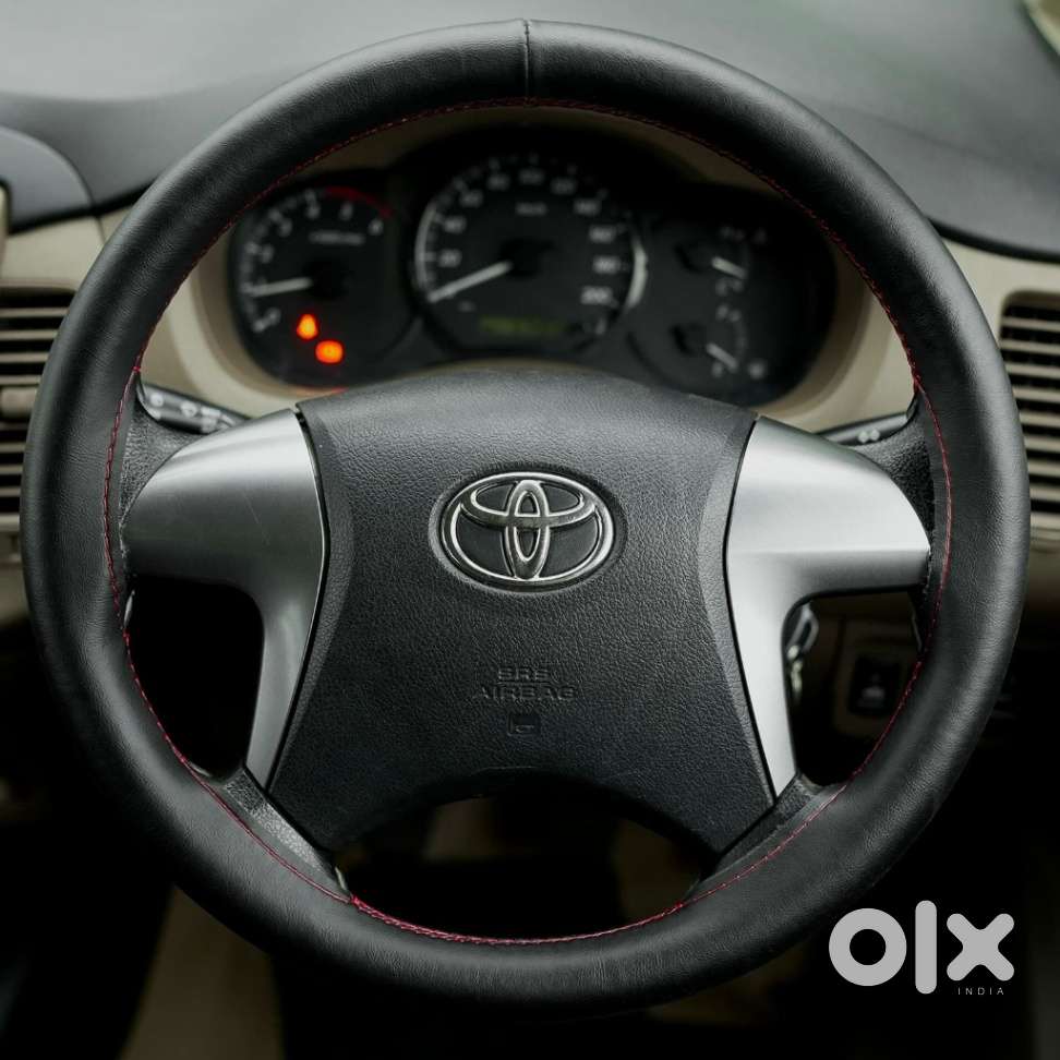 Toyota Innova 2.5 G (diesel) 8 Seater, 2015, Diesel