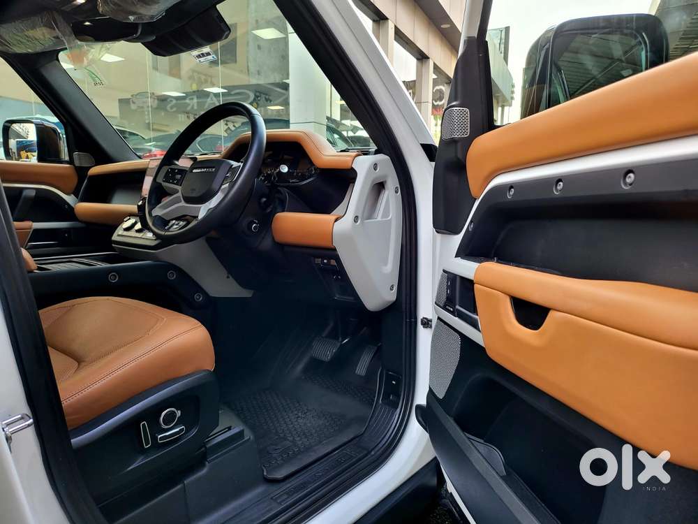 Land Rover Defender 3.0 L 130 Hse, 2023, Diesel