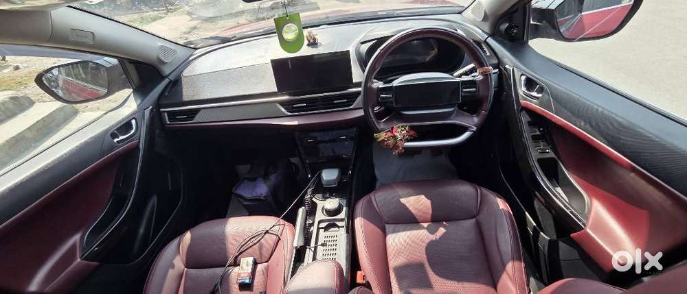 Tata Curvv Accomplished S 1.2 Revotron Petrol 7dca, 2025, Cng & Hybr..