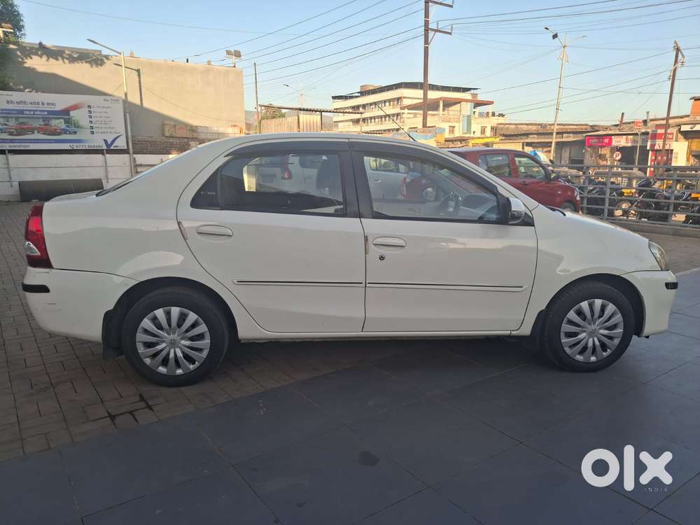 Toyota Etios 2014-2016 V, 2016, Petrol