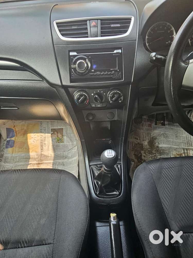 Maruti Suzuki Swift Vxi Abs Bsiv, 2013, Petrol