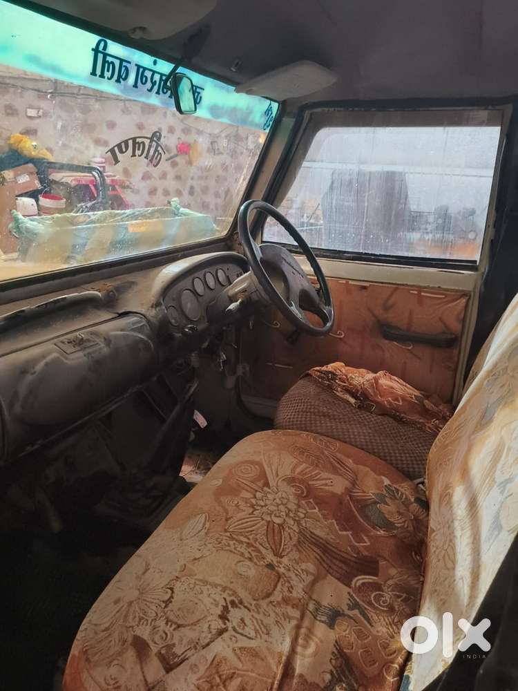 Mahindra Marshal 2000