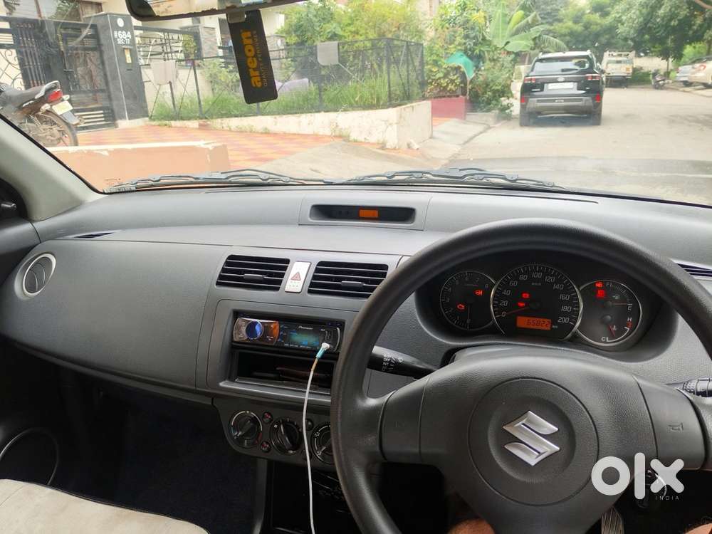 Maruti Suzuki Swift 2010