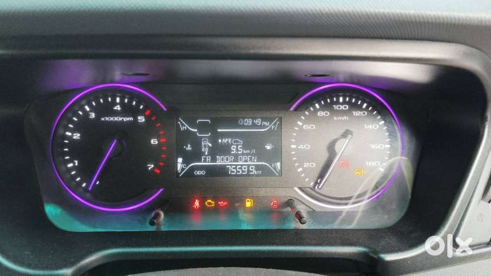 Mahindra Marazzo, 2019, Diesel