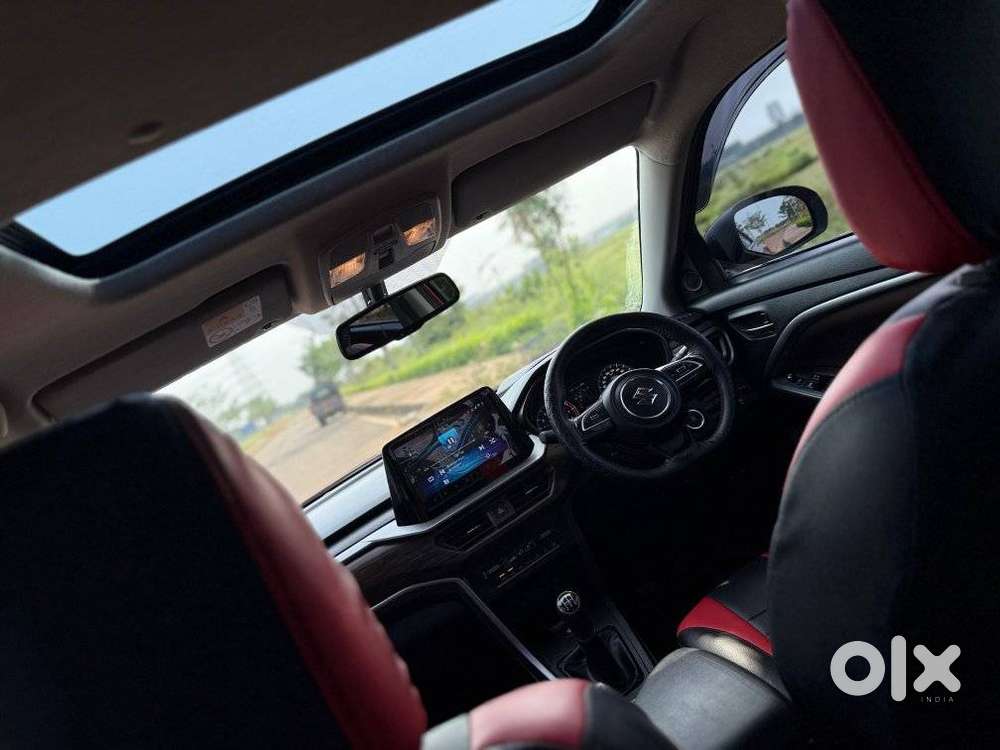Maruti Suzuki Brezza 1.5 Zxi Plus Smart Hybrid Dual Tone, 2023, Petr..