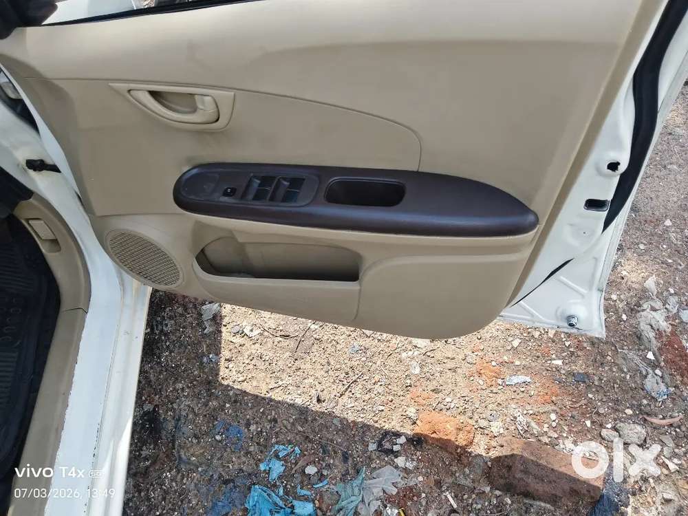 Honda Amaze 1.5 E 2013