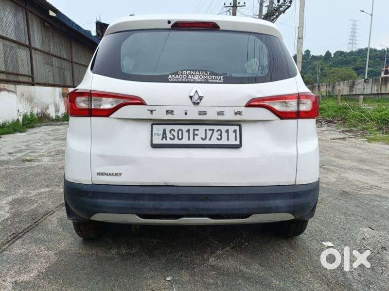 Renault Triber Rxt, 2022, Petrol