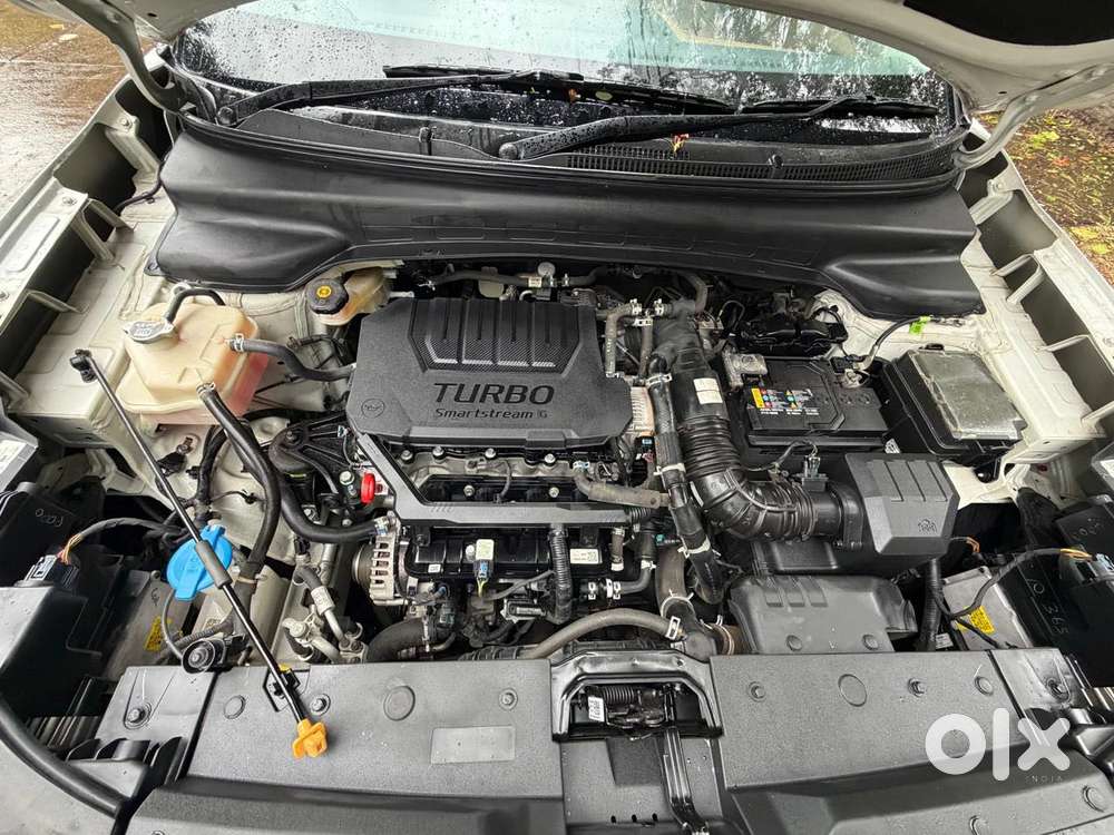 Hyundai Alcazar 2.0 Signature (o) Petrol At 7 Str, 2025, Petrol