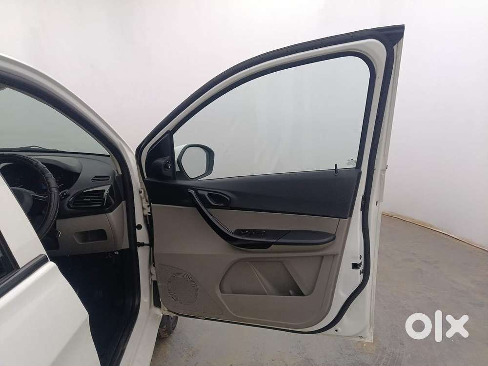 Tata Tiago 1.2 Revotron Xt, 2018, Petrol