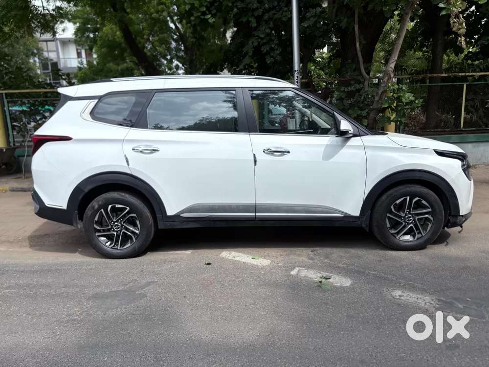 Kia Carens 1.4 Luxury Plus 6 Str, 2022, Petrol