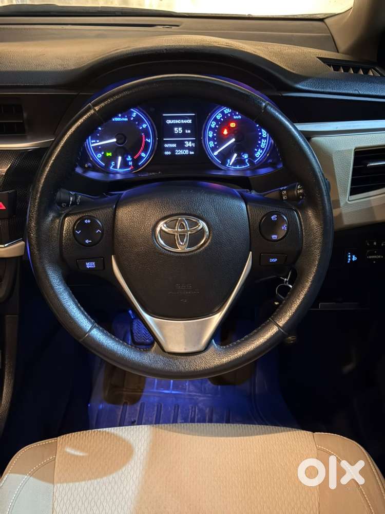 Just 22000 Km Driven 2014 Toyota Corolla Altis 2