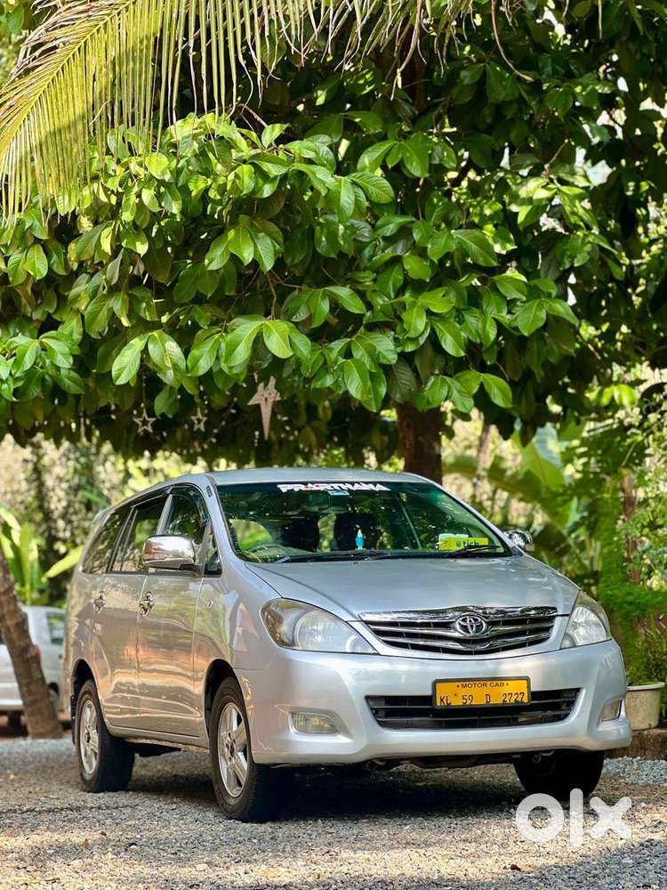 Toyota Innova 2.5 G (diesel) 7 Seater, 2010
