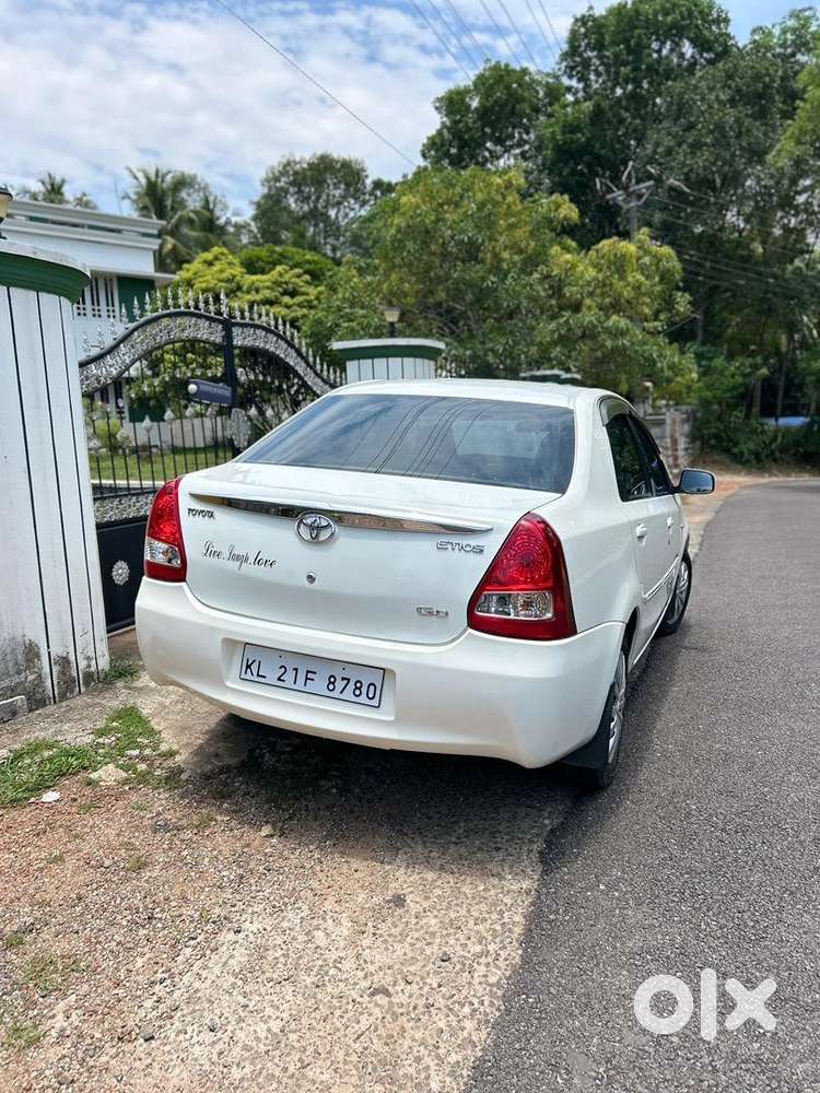 Toyota Etios 2012 Diesel 139000 Km Driven