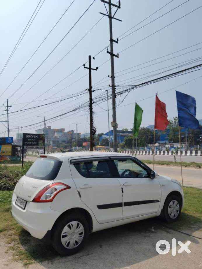 Maruti Suzuki Swift Vxi Abs Bsiv, 2017, Petrol