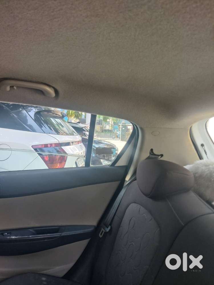 Hyundai I20 2011 Cng & Petrol Good Condition