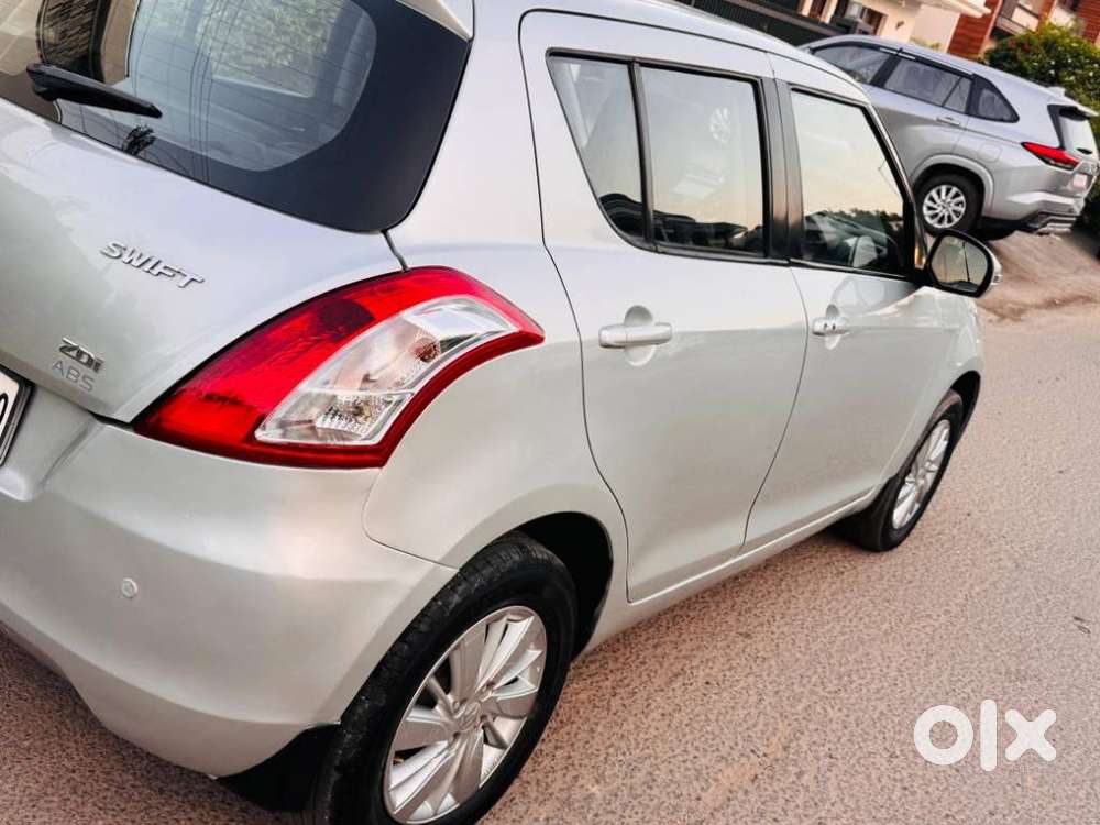 Maruti Suzuki Swift Ddis Zdi Plus, 2015, Diesel