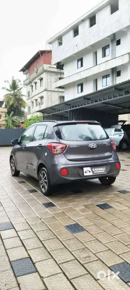 Hyundai Grand I10 At Sportz, 2017, Petrol