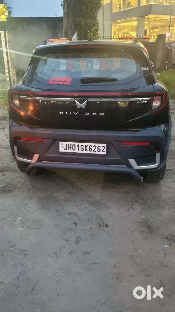 Mahindra Xuv 3xo Petrol 2025