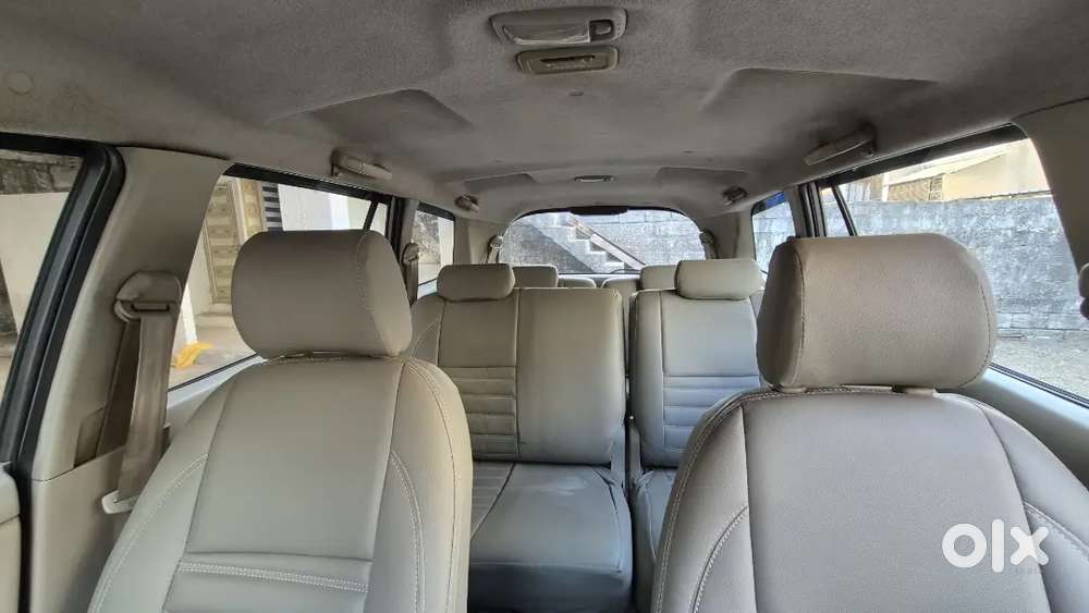 Toyota Innova 2.5 Vx 2013 8 Seater