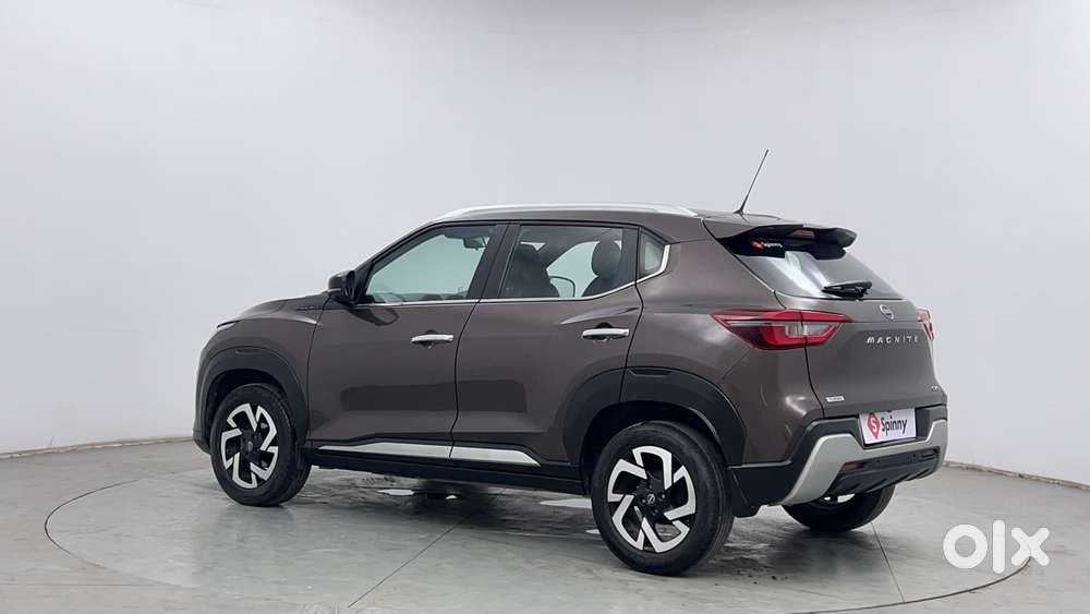 Nissan Magnite 1.0 Xv Premium Turbo Cvt, 2021, Petrol