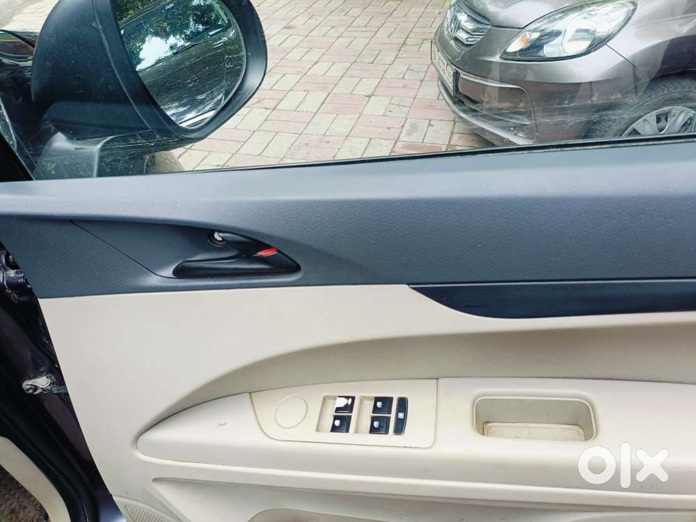 Mahindra Marazzo M2, 2018, Diesel