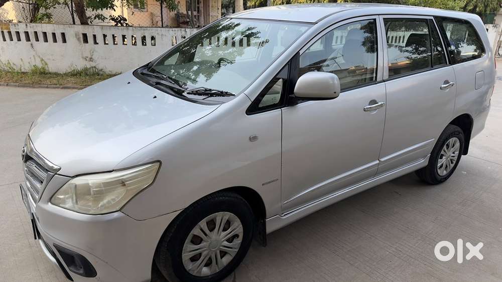 Toyota Innova Diesel 2014 Gx 2.5 First Owner