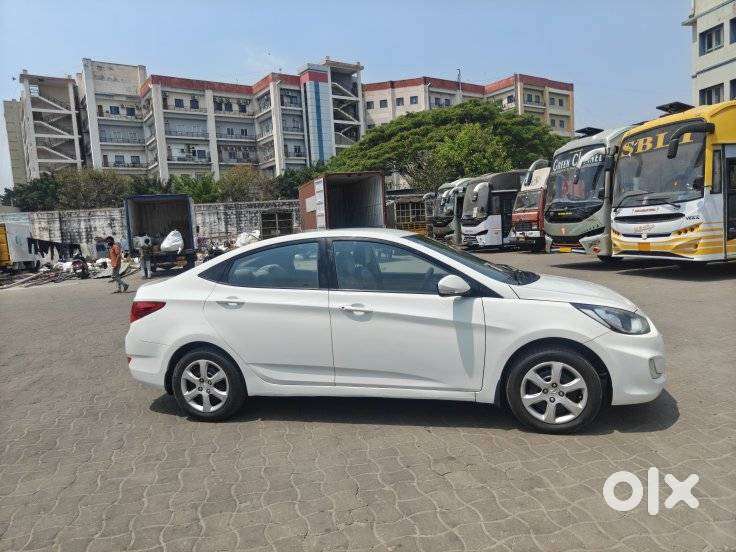 Hyundai Fluidic Verna