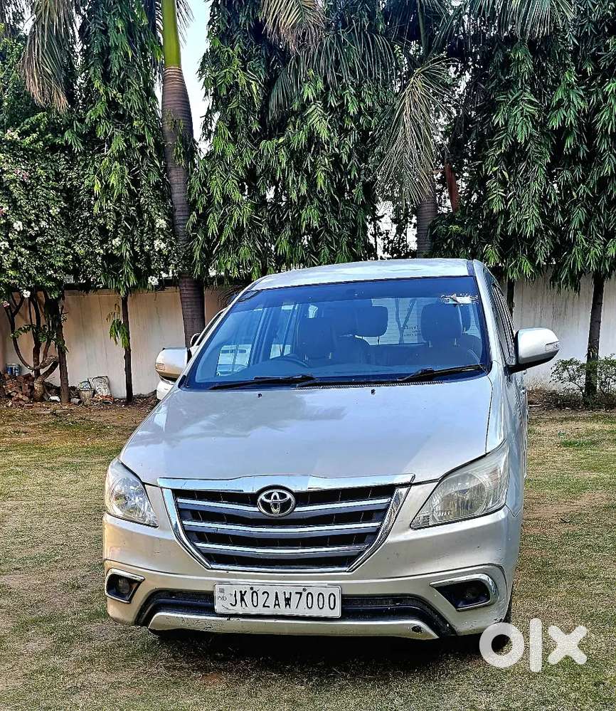 Innova V 7 Seater