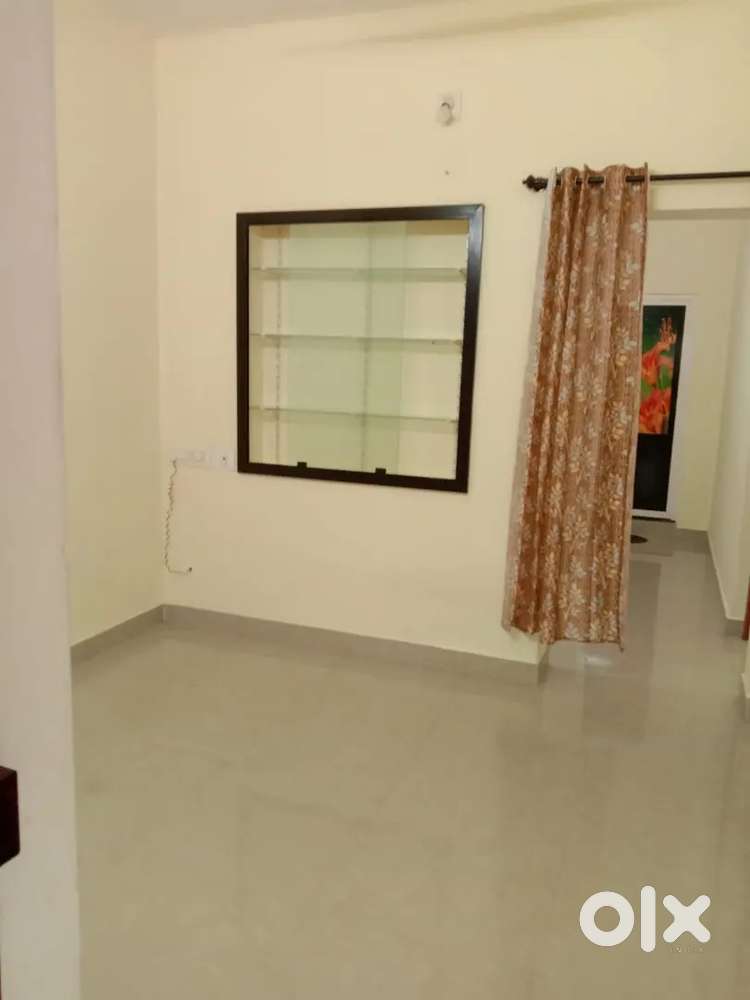 Ready to move 2 bhk flat rent  kulshekar.