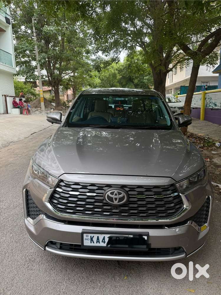 Toyota Innova Hycross 2024 Km Driven