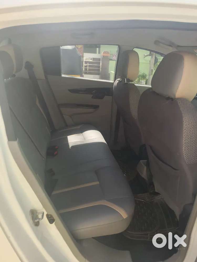 Mahindra Kuv 100 For Sale..