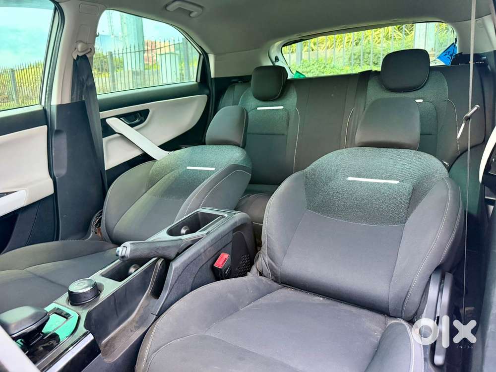 Tata Nexon Creative Plus S 1.2 Revotron Petrol 6 Amt, 2024, Petrol