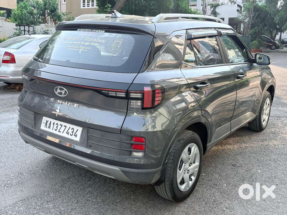 Hyundai Venue Sx (o) Mt 1.0 Turbo, 2023, Petrol