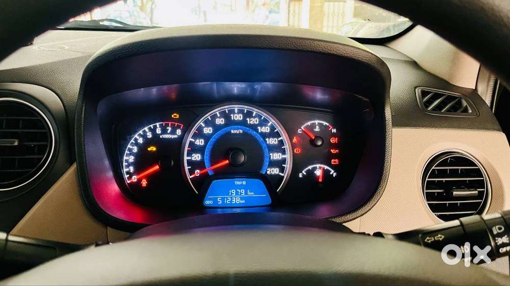 Hyundai Grand I10 1.2 Sportz Vtvt 2016 Petrol 51000 Km Driven