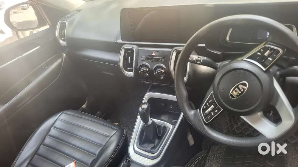 Kia Sonet Diesel Htk 1.5 42k Driven Showroom Condition