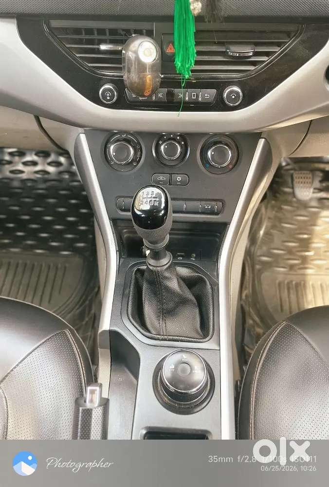 Tata Nexon 2018 Diesel Well Maintained..