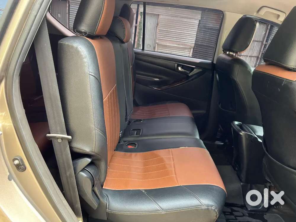 Toyota Innova Crysta 2.4g 8 Seater Lifetime Tax Paid Car