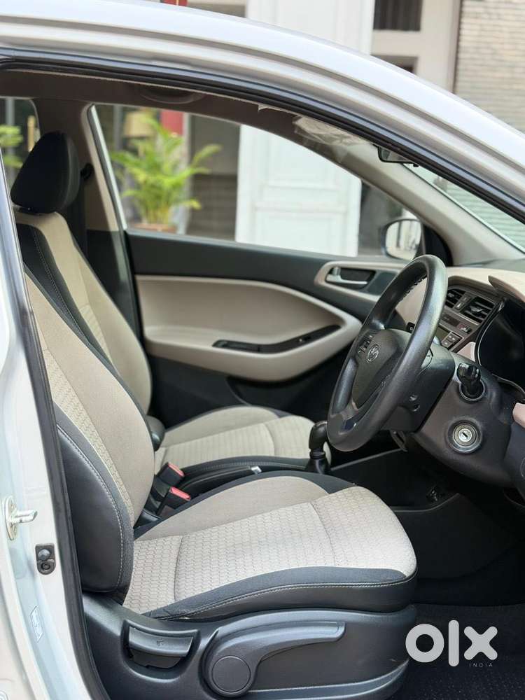 Hyundai I20 Sportz 1.2 Bs-iv, 2017, Petrol