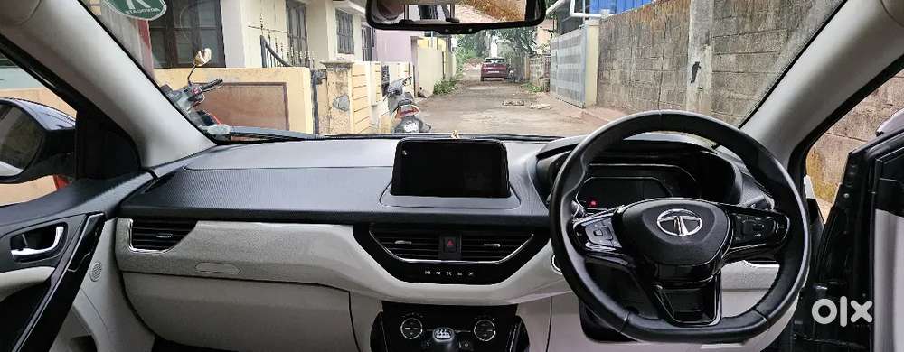 Tata Nexon 2024 Petrol Well Maintained