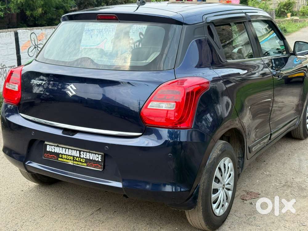 Maruti Suzuki Swift Vxi + Manual, 2018, Petrol