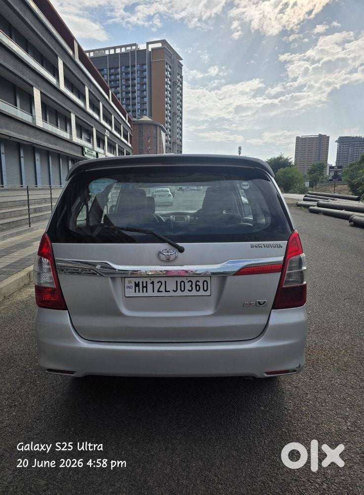 Toyota Innova 2.5 E Diesel Ps 7-seater, 2014