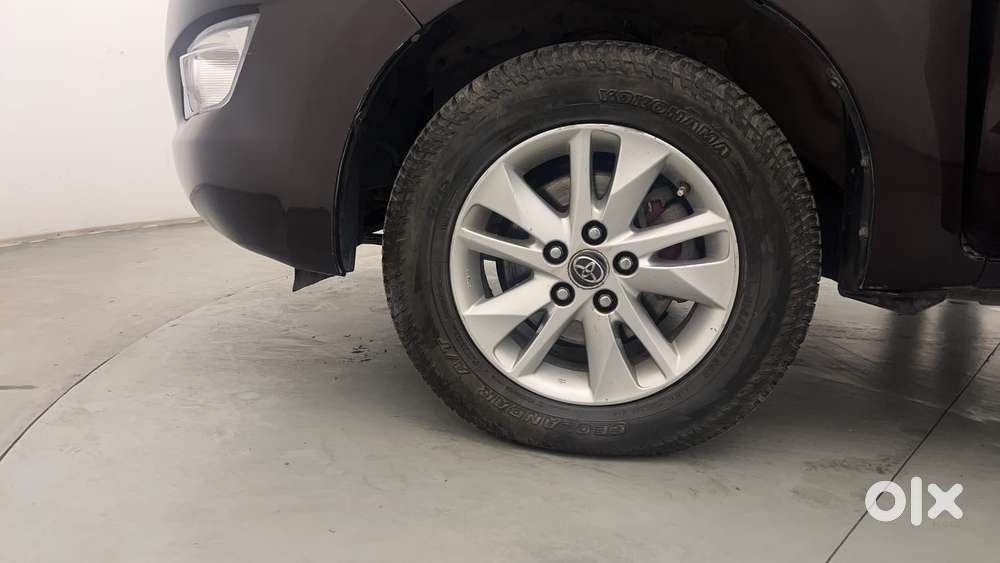 Toyota Innova Crysta 2.8 Gx At 8s, 2016, Diesel